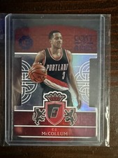 2016-17 Panini Excalibur Basketball CJ McCollum Coat of Arms Die-Cut SP /199