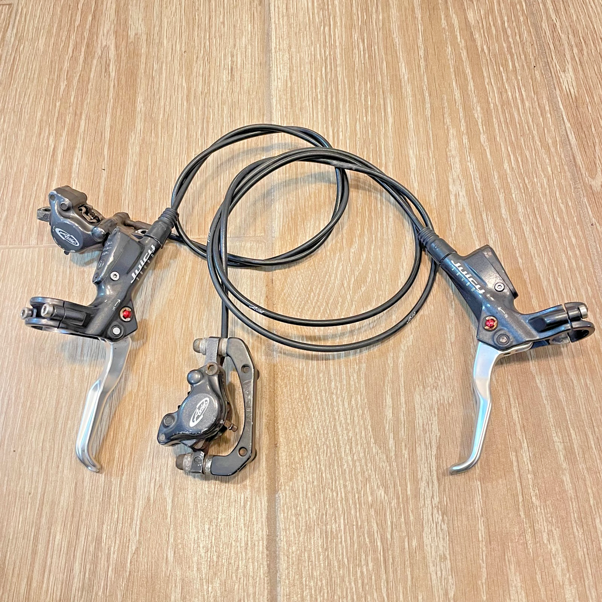 Avid Juicy Seven 7 Hydraulic Disc Brakes Set Levers MTB Vintage | eBay