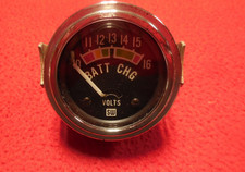 Vintage Stewart Warner 2 18 10 - 16 Volt Battery Charging Gauge 12v Adjustable Vintage Stewart Warner 2 18 10 - 16 Volt Battery Charging Gauge 12v Adjustable