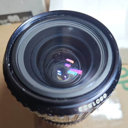 Pentax A 28 mm f3.5-80 mm f4.5 zoom Lens - Picture 3 of 4
