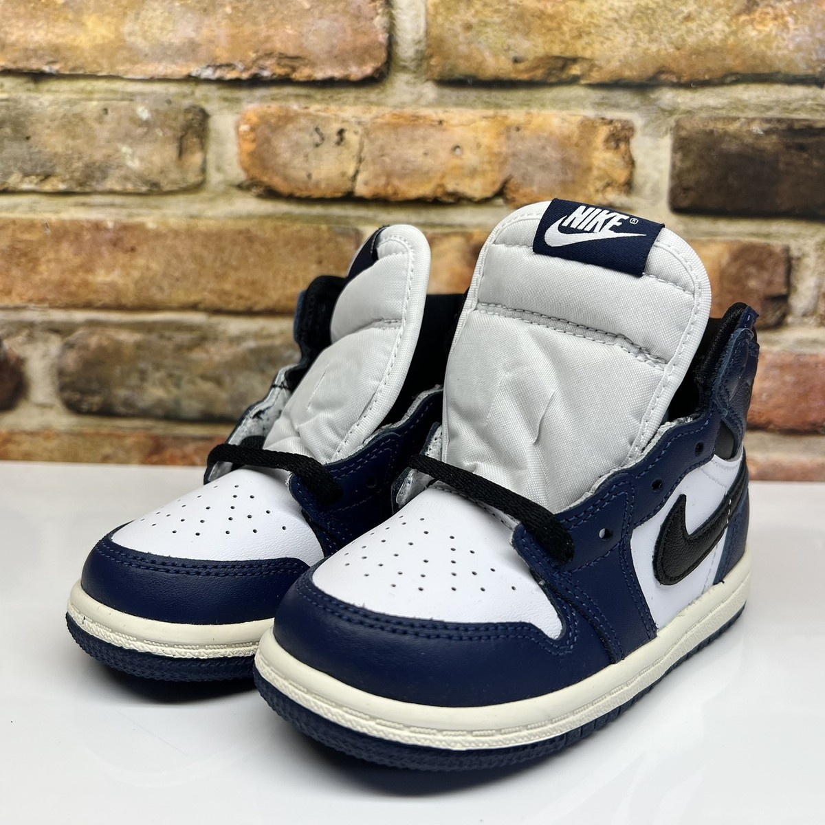 Air Jordan 1 Retro “ Midnight Navy” size 8 JORDAN Grade School Air 1 High OG  main image 3