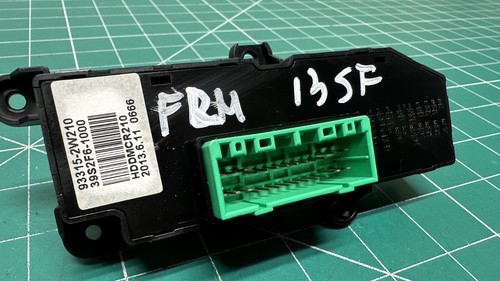 13-16 HYUNDAI SANTA FE FRONT RIGHT PASSENGER SEAT HEAT CONTROL SWITCH OEM - Picture 5 of 5