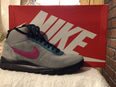 nike hoodland grey