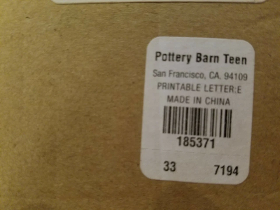 Pottery Barn Teen Pared Letra E con Tiras Adhesivas 12" H #9926 Foto 2 de 3