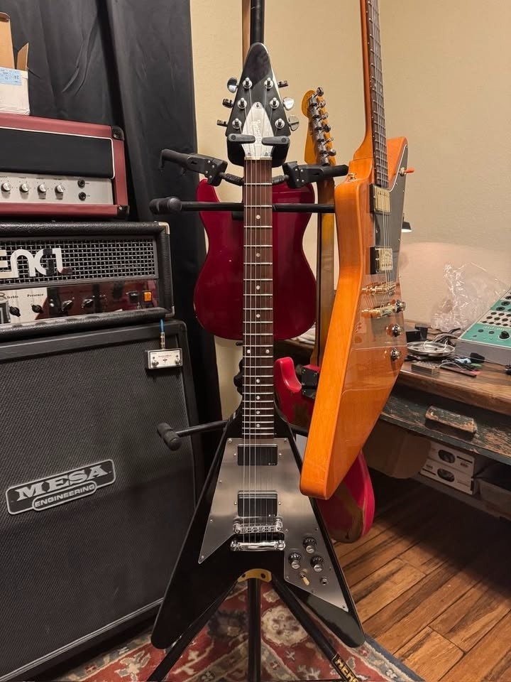 Epiphone Gibson FlyingV 67 本格 マホガニー IMG_0232_bf3856fd-372f-44c2-