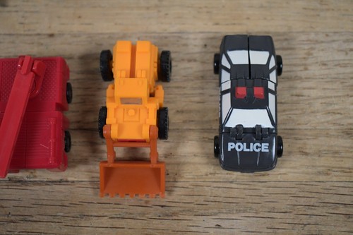 Lot of 11 Vtg G1 Transformers Micromasters - Picture 9 of 9