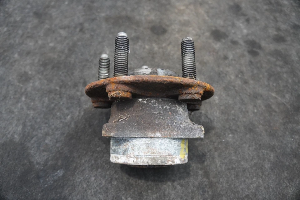 Front Center Wheel Hub Bearing 4G43-2B663-AD OEM Aston Martin V8 Vantage 2008 - Image 3 of 4