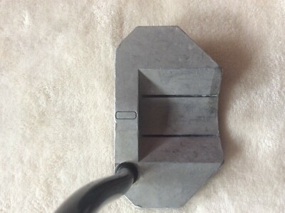 LAB GOLF MEZZ.1 75* 30 putter avec arbre de stabilité BGT RH. Joueurs