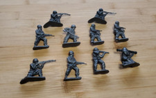 Vintage Lot 10 Plastic WWII Army men / Silver-Grey / 1 3/4" - 2" Tall