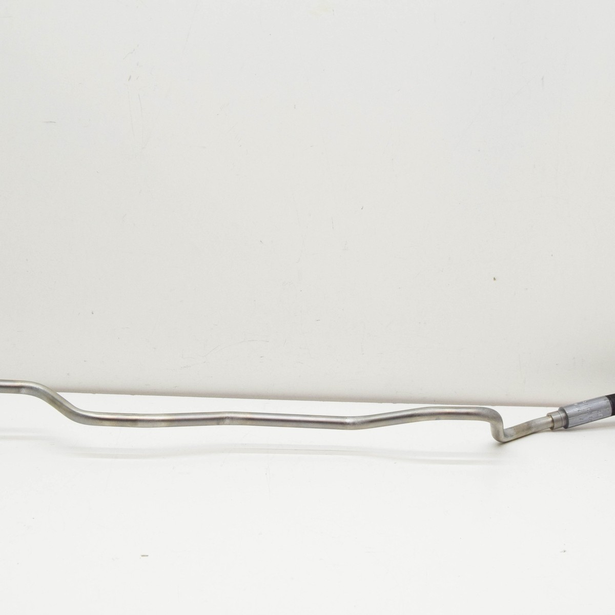 MB S W221 Front Valve Block To Separation Point Hose A2219971282  