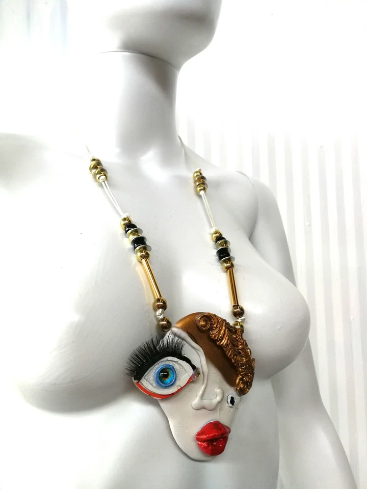 Grueso Joyería Lujo Collar Colgante Joyería Minimalista Mujer Cara Labios Ojo Foto 2 de 4