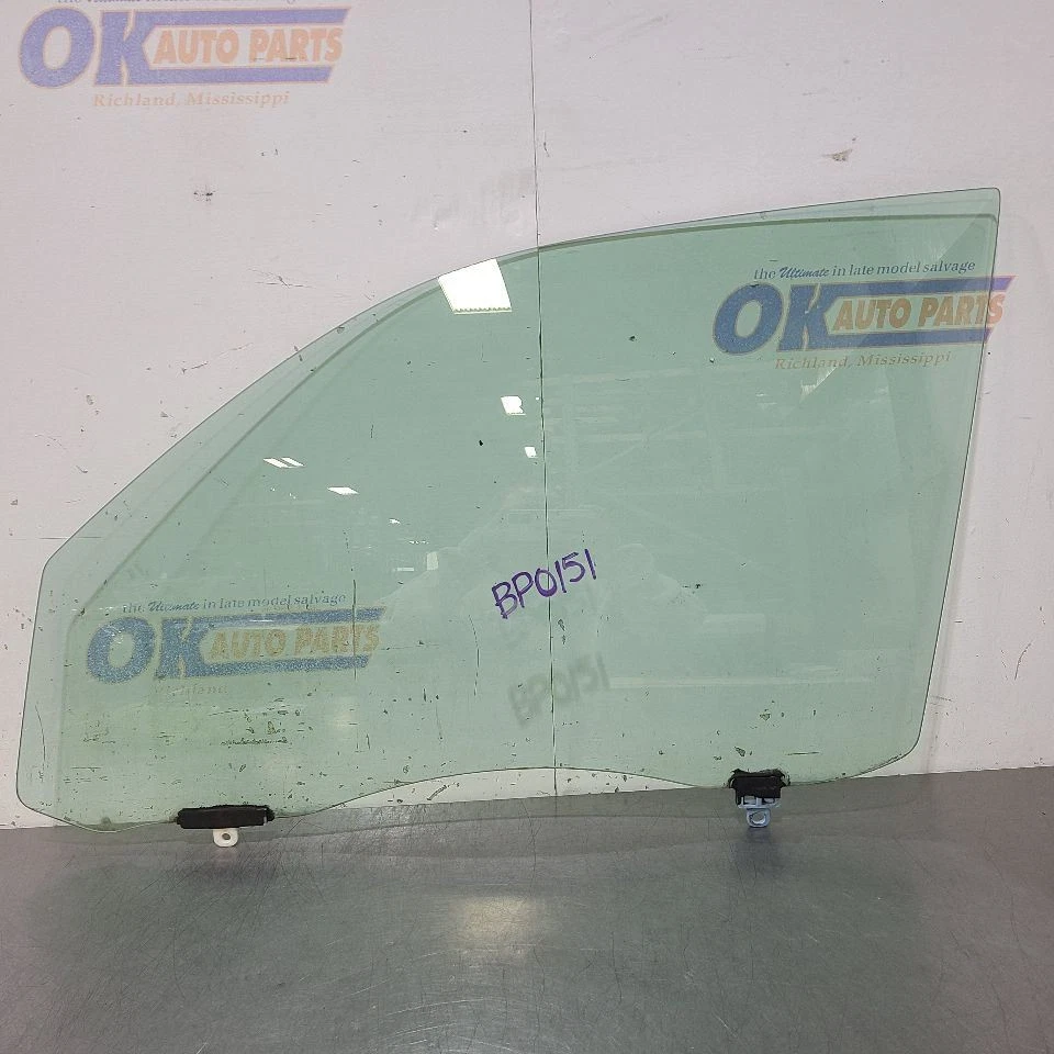 11 2011 TOYOTA LAND CRUISER DOOR WINDOW GLASS FRONT LEFT DRIVER  Foto 2 de 4