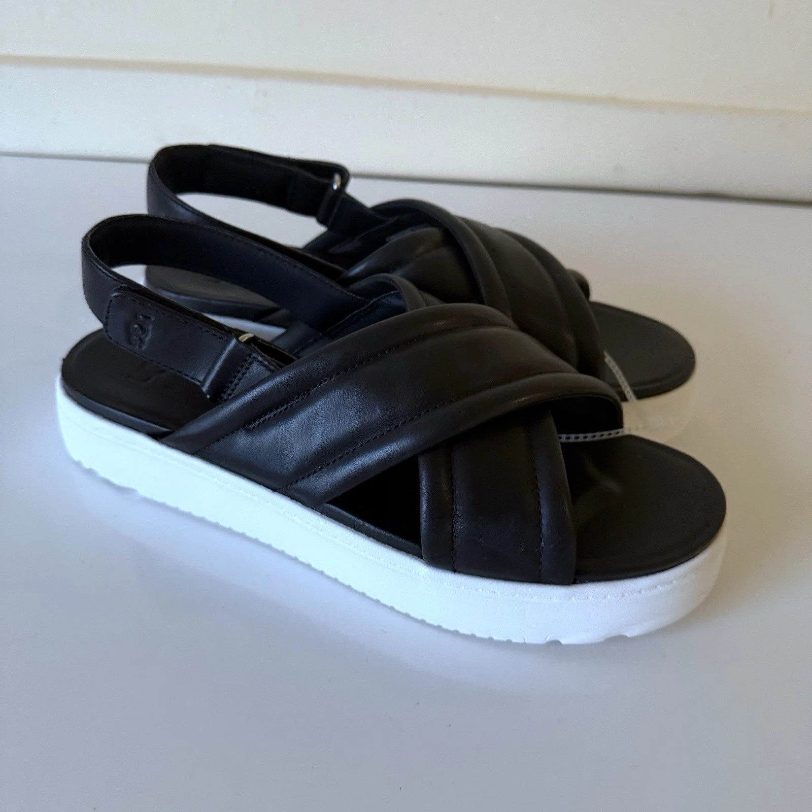 NUOVI $120 UGG sandali donna Zayne slingback neri US 9 5 nuovi senza scatola