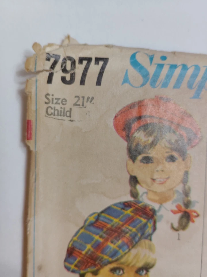 Simplicity 7977 Hats Helmet Sun Bonnet Beret Sewing Pattern Childs 21" VTG 60s - Image 2 of 4