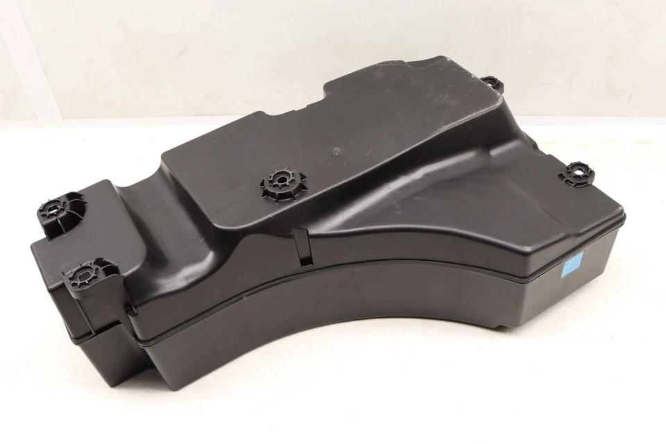 AUDI Q7 2016-2021 - Altavoz subwoofer trasero / caja de bajos 4M0035621A Foto 3 de 4