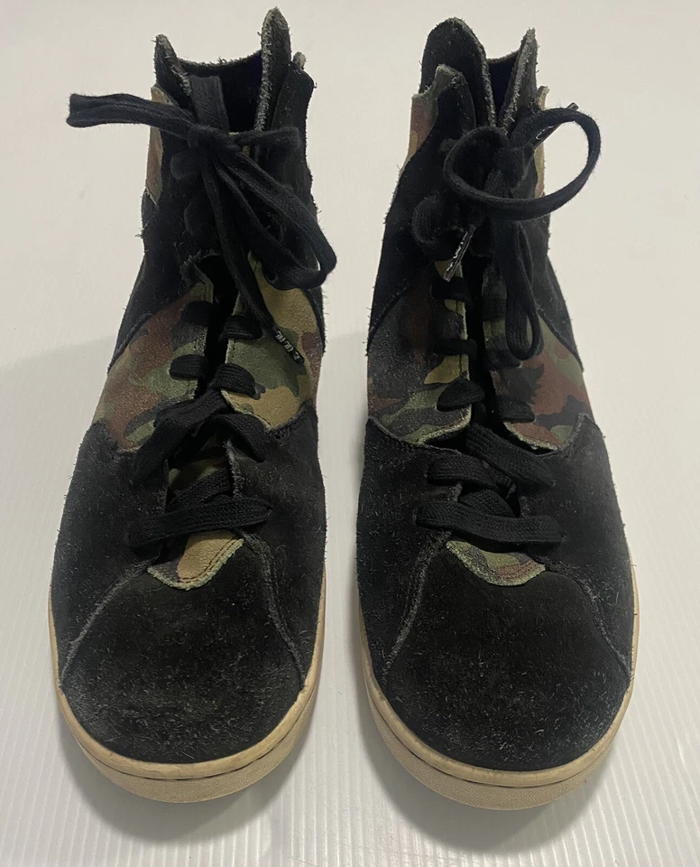 Nike Air Jordan Zapatos Westbrook 0.2 Para hombres Talla 9 Gamuza Camuflaje Prendas para el torso altas Foto 2 de 4