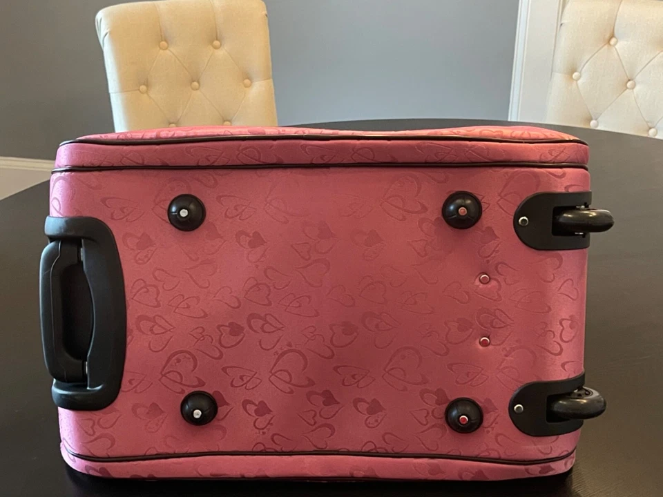 Diane von Furstenberg ночь дорожная сумка с колесиками розовый и черный сердце багажа - Изображение 3 из 4