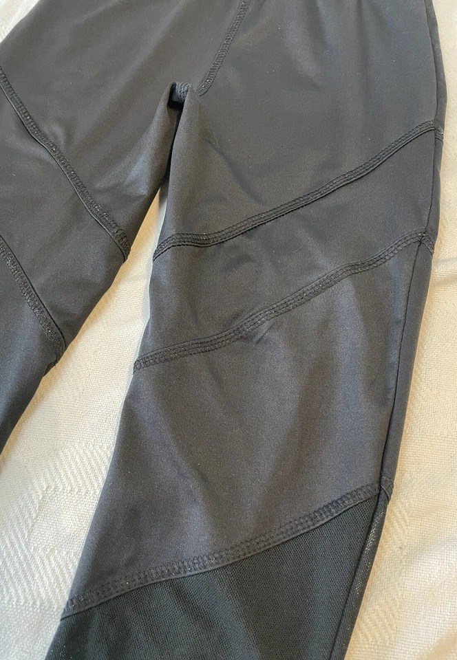 DKNY Leggings Deportivos Cintura Alta Malla con Inserción al Tobillo Niñas Talla 12 Grandes Negros Foto 4 de 4