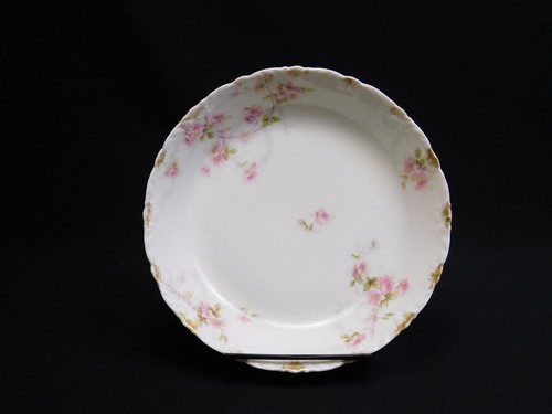 2 HAVILAND LIMOGES France Schleiger 141B Pink Green Floral Soup Bowls 7.5" - Picture 3 of 13