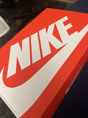 EU Größe 45 - Nike Dunk Low Black White