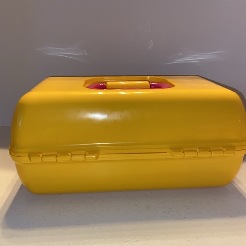 Caboodle X Barbie Yellow Pink On-The-Go Girl Case Mirror - Picture 8 of 12