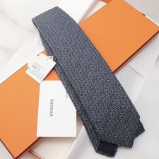 Cravatta Hermes in seta modello navy 145x8 cm con scatola mai usata