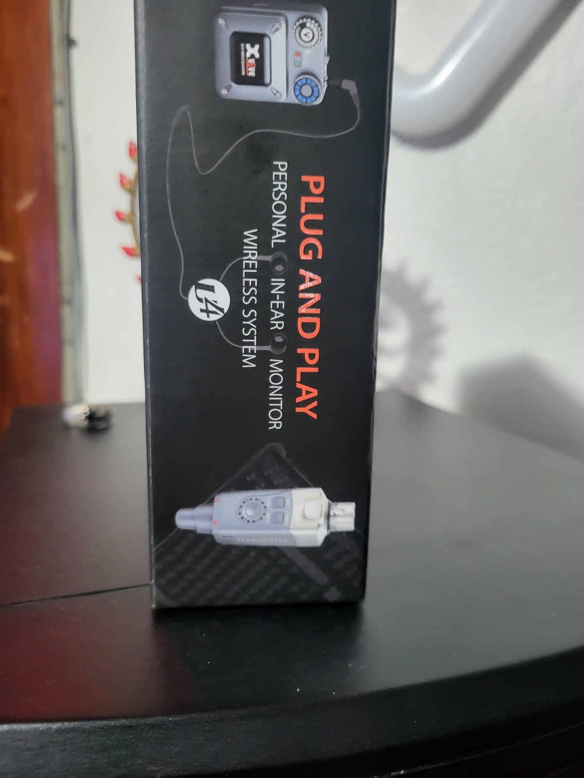 NEW Xvive Audio U4 In-Ear Monitor 2.4 GHz Wireless System Receiver, Transmitter