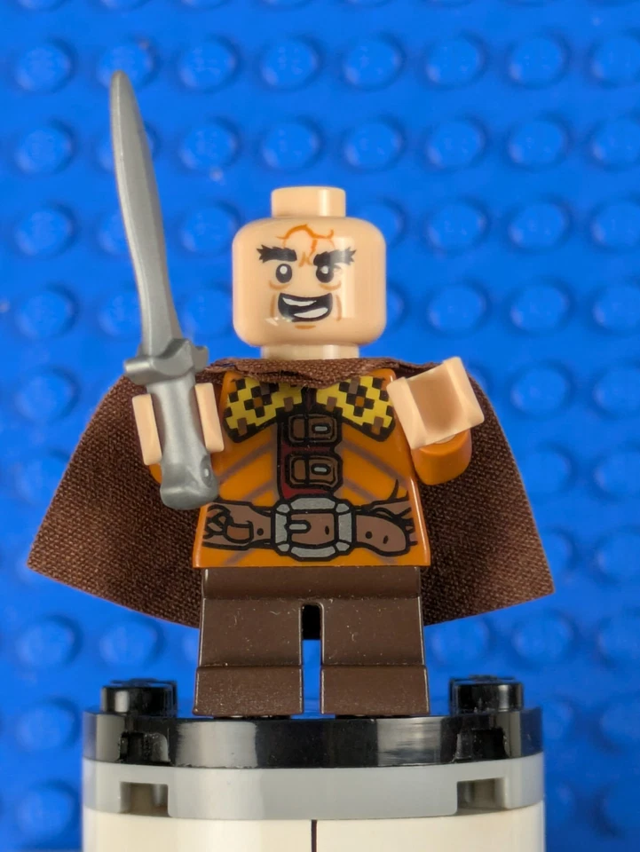 Lego The Hobbit: An Unexpected Journey: Bifur the Dwarf lor041 Set 79002 - Image 2 of 4