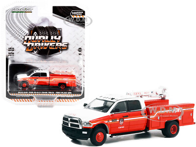 2018 RAM 3500 DUALLY CRANE TRUCK RED ''FDNY PLANT OPS'' 1/64 BY GREENLIGHT 46100 D