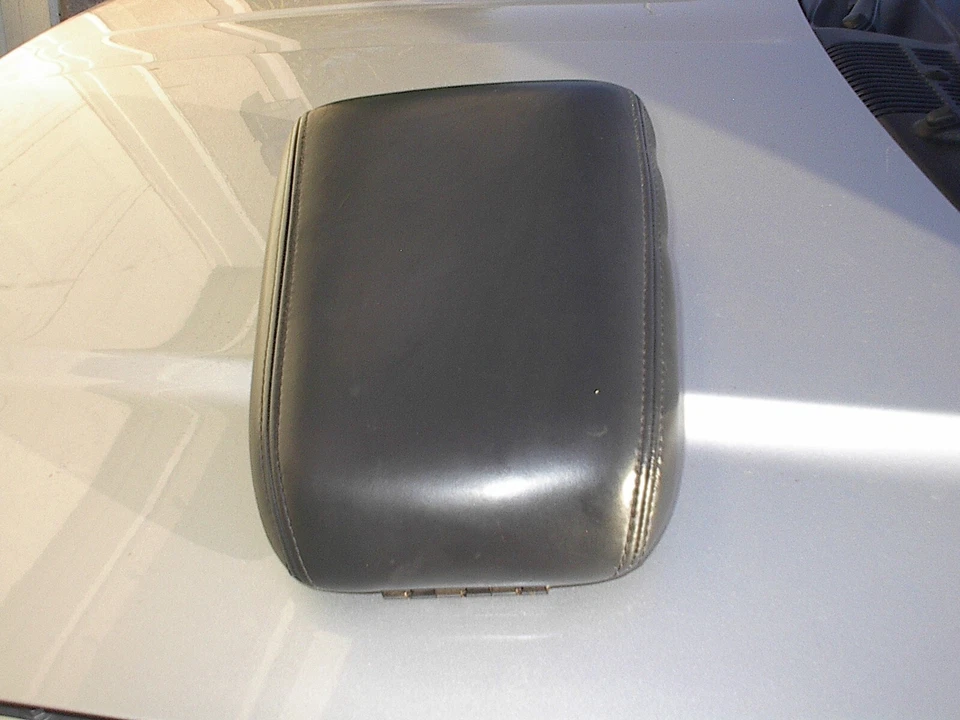 JEEP GRAND CHEROKEE wj, TAMPA DE CONSOLE CENTRAL DE COURO OVERLAND 99-04 wj - Imagem 4 de 4