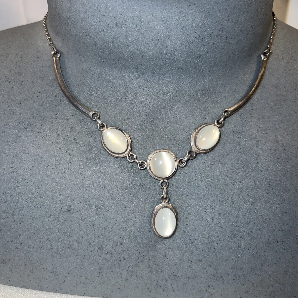 moonstone-drop-pendant-sterling-silver-vintage – Vintage Paris Jewelry