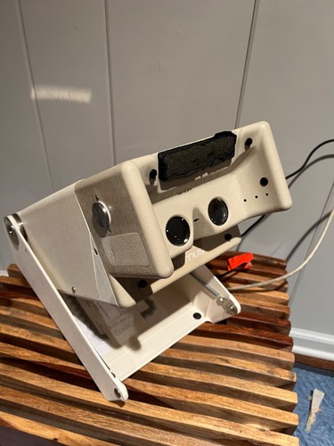 Detector de pruebas de visión Titmus 2s con diapositivas instaladas, cubierta, etc. envío gratuito - Imagen 1 de 22