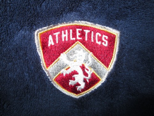 ❤ CHEROKEE boys fleece plush robe M 8 10 navy Athletics Emblem pockets belt - Picture 14 of 24