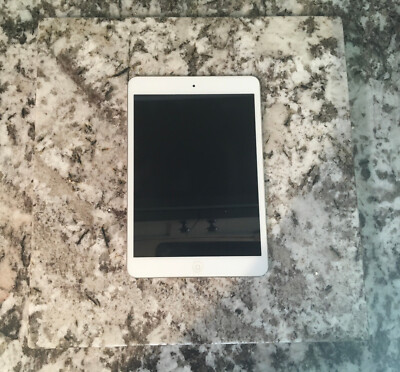 Apple iPad Mini (1st Gen) Wi-Fi, 7.9in - White/Silver