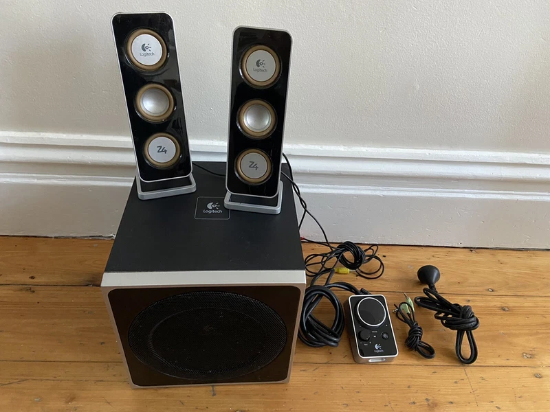 speakers gumtree