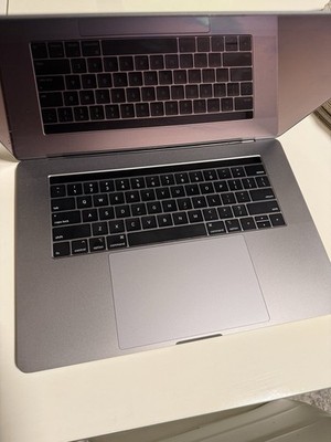Apple MacBook Pro 15'' Laptop Space Gray USB-C Wi-Fi Bluetooth Webcam
