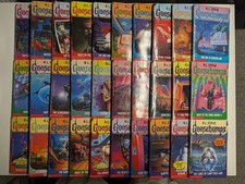 Lot of 30 Vintage Goosebumps Books Original 1...