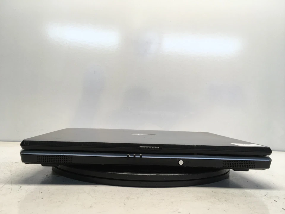 Toshiba Satellite L25-S119 Intel Celeron M 1,5 GHz 2 GB SIN DISCO DURO/pantalla atenuada de batería Foto 3 de 4