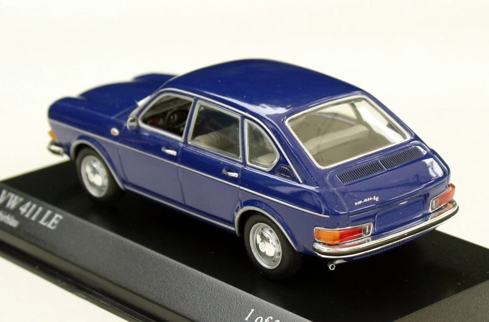 VW 411 Le Typ 4 Bj. 1969-1972, Saphirblau-Metallic, MINICHAMPS Im M.1:43 , Conf - Immagine 2 di 4