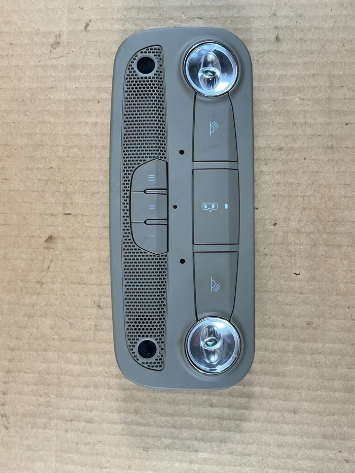 Audi A5 Cabrio 2010-2015 luz domo lámpara consola superior techo 8J0947111BL OEM Foto 2 de 4