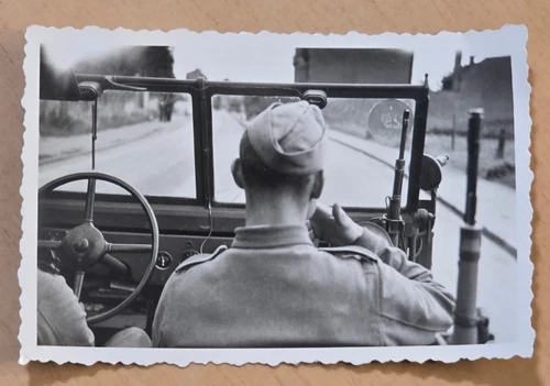 BACKSEAT PHOTOGRAPHER JEEP AUTO  WW2 WWII German Wartime Military photo