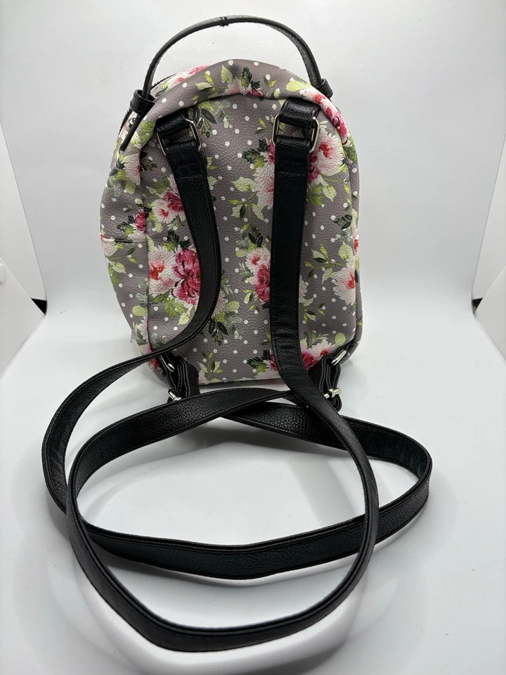 Mini mochila Betsy Johnson cara de perro Foto 2 de 4