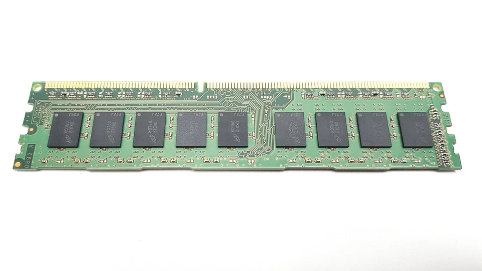 Micron 4GB PC3-10600E DDR3-1333MHz 240pin Desktop Memory MT18JSF51272AZ-1G4D1Z - Image 3 of 3