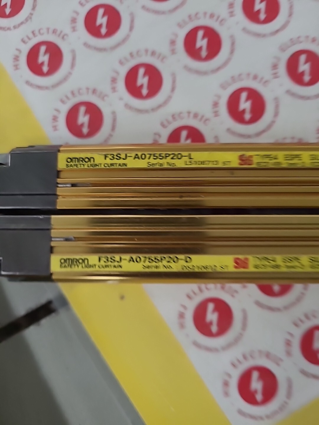 OMRON F3SJ-A0755P20-L/D 30” SAFETY LIGHT CURTAINS