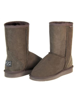 ugg boots size 9 ladies