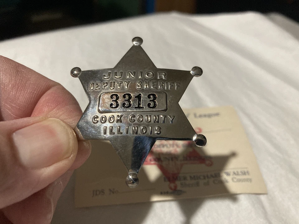 Insignia de la Liga de Sheriffs Adjuntos Junior Cook County IL, Elmer Michael Walsh 1946-50 Foto 2 de 4