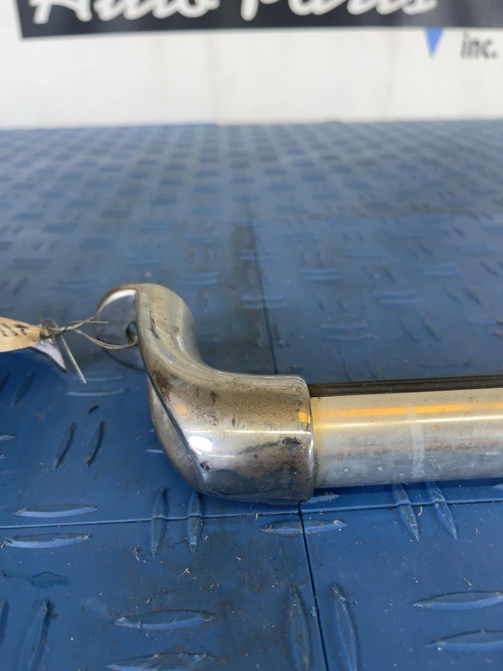 13 Durastar 4400 Left Exterior Grab Bar Chrome - Image 2 of 4