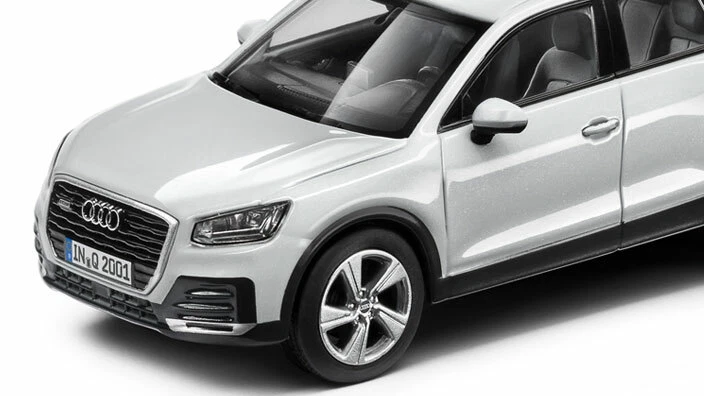 1:43 iScale KYOSHO 2016 AUDI Q2 SUV blanco glaciar ¡Promoción de distribuidor! Foto 3 de 4