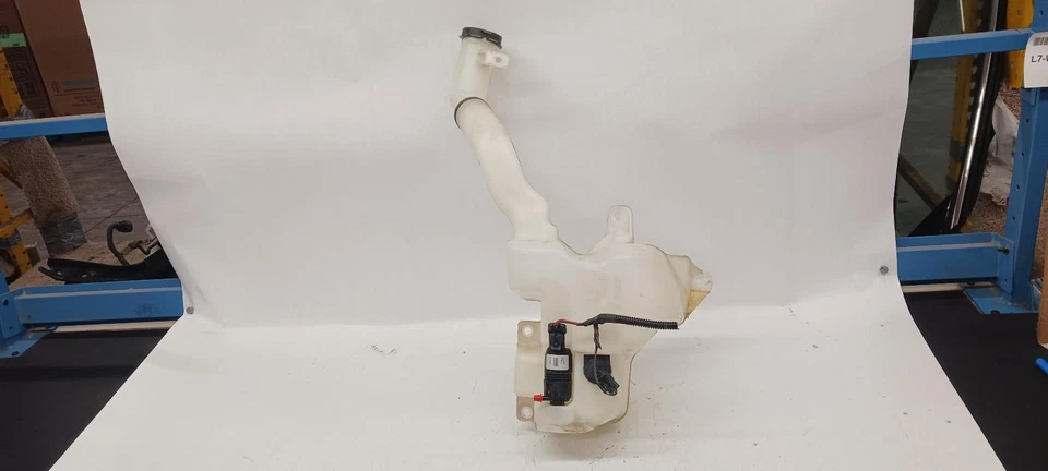 '00-'05 CHEVROLET MONTE CARLO Lavadora Botella Depósito Bomba OEM 6 Meses ¡Como Nuevo! Foto 2 de 4