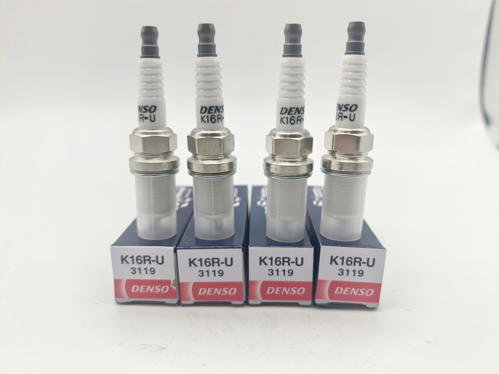 TOYOTA NEW DENSO SPARK PLUG SET 1995-2000 TACOMA 2.4L  2.7L 90919-01176 x4